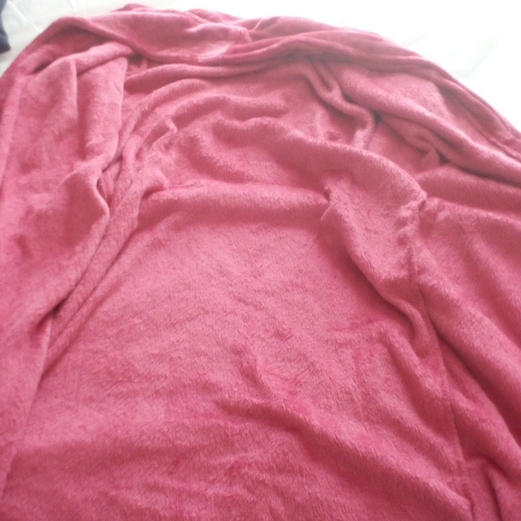 Coral Fleece Robe - Picture 2 of 3